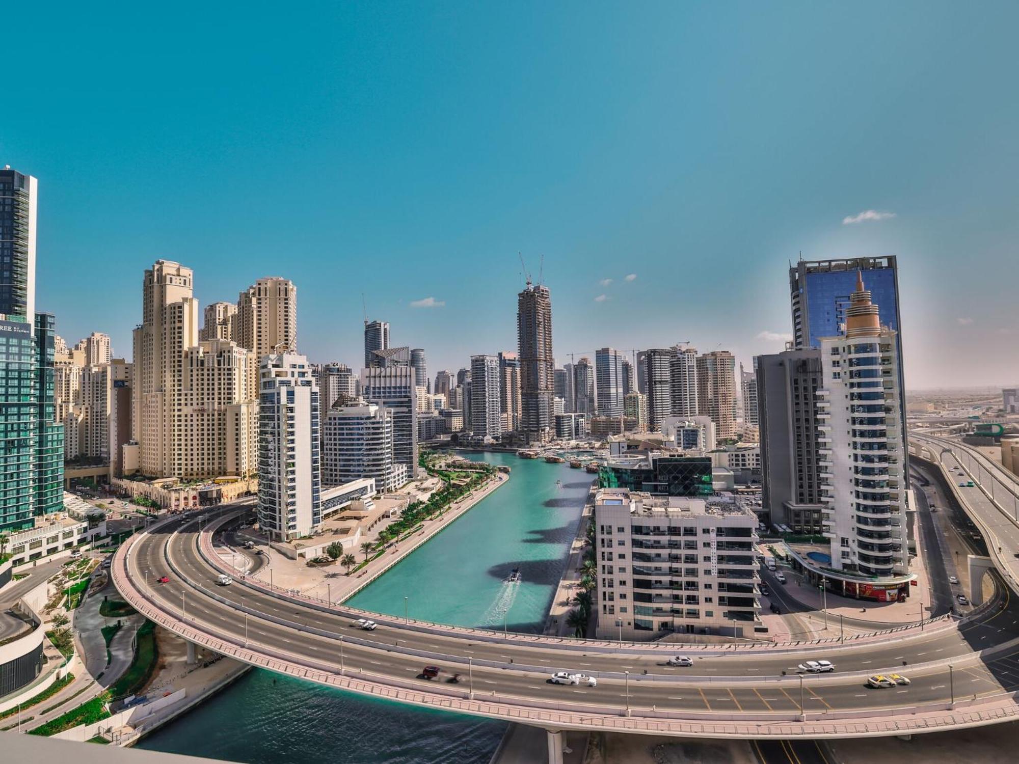 Luxurious Apartments Dubai Marina Views Pool Gym By Sojo Stay المظهر الخارجي الصورة